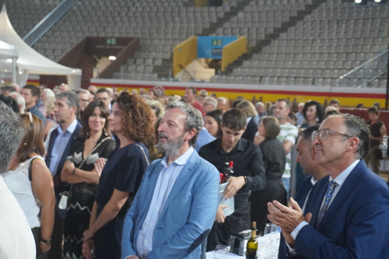Asistentes a la gala del Día de la Provincia en la Plaza de Toros