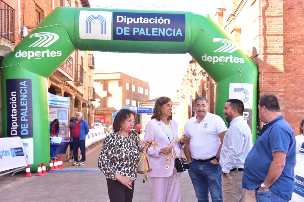 Participantes en la carrera Los 10.000 de Mariano Haro en Becerril de Campos