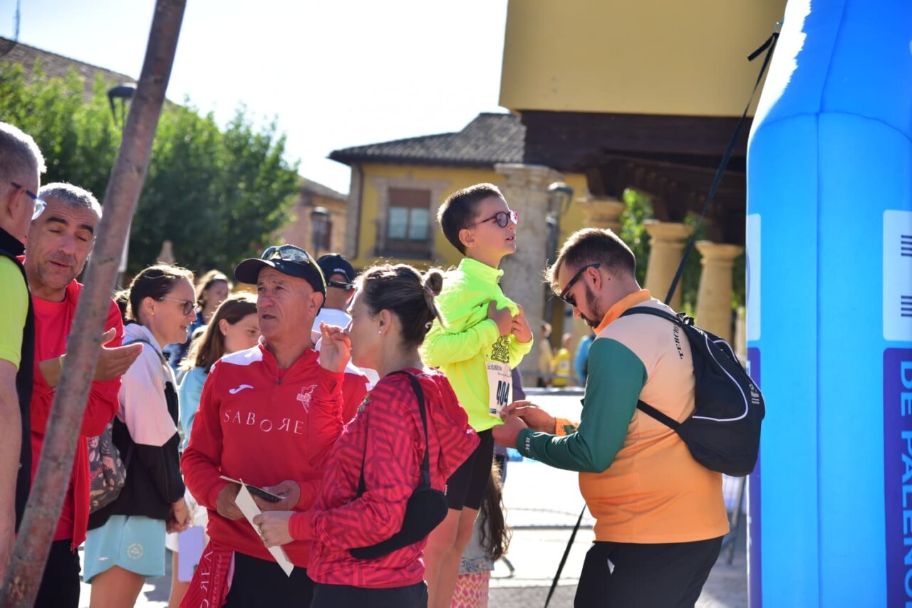 Participantes en la carrera Los 10.000 de Mariano Haro en Becerril de Campos
