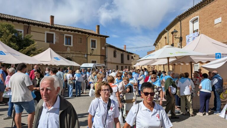 Celebración del Día de la Provincia en Fuentes de Nava con mucha gente