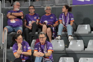 Aficionados del baloncesto en un partido del Palencia