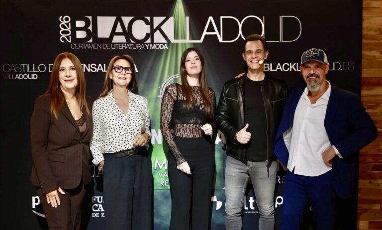 César Pérez Gellida y otros participantes en Blacklladolid 2026