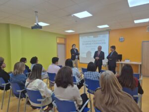 Clausura del programa mixto de empleo y formación en Palencia con participantes y autoridades.