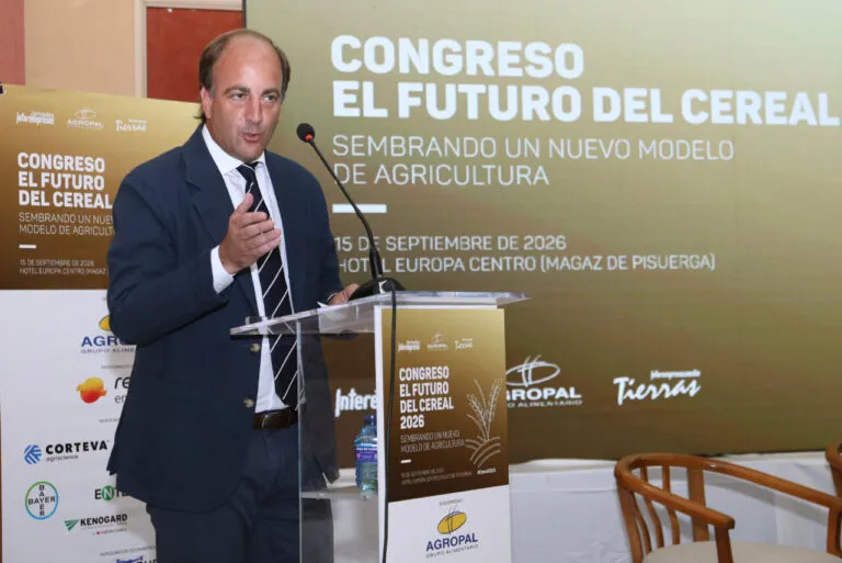 Conferencia sobre el futuro del cereal en Magaz de Pisuerga