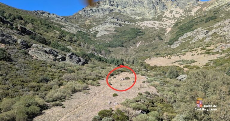 Rescate de una montañera herida en el Curavacas desde un helicóptero