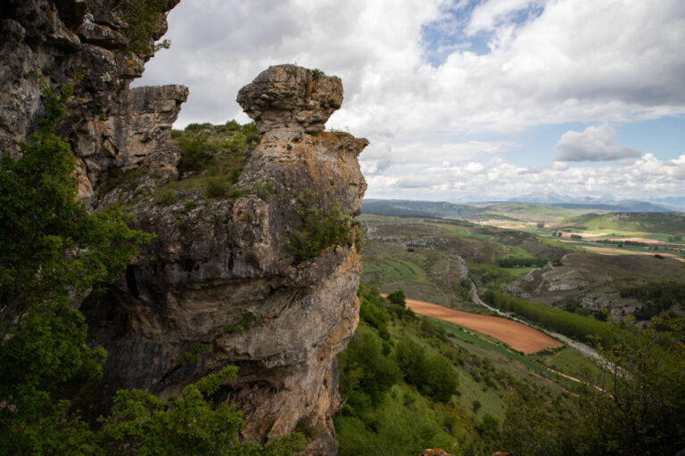 Vista panorámica del Geoparque Las Loras en Palencia