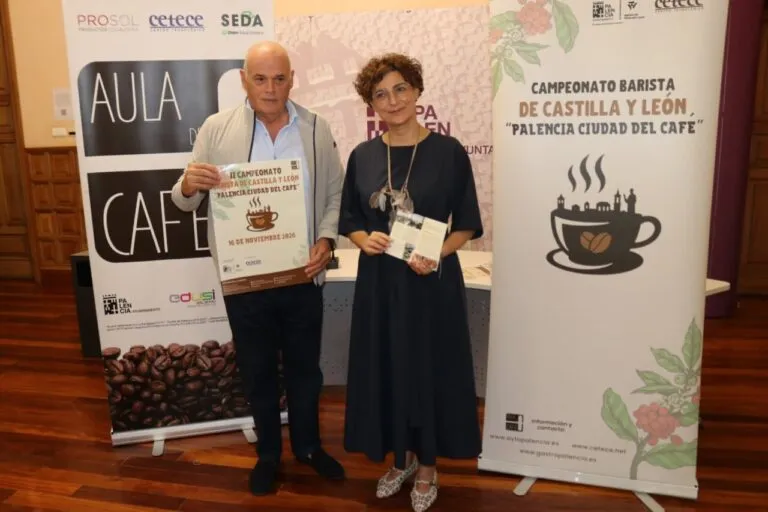 Presentación del II Campeonato Barista en Palencia con carteles y participantes.