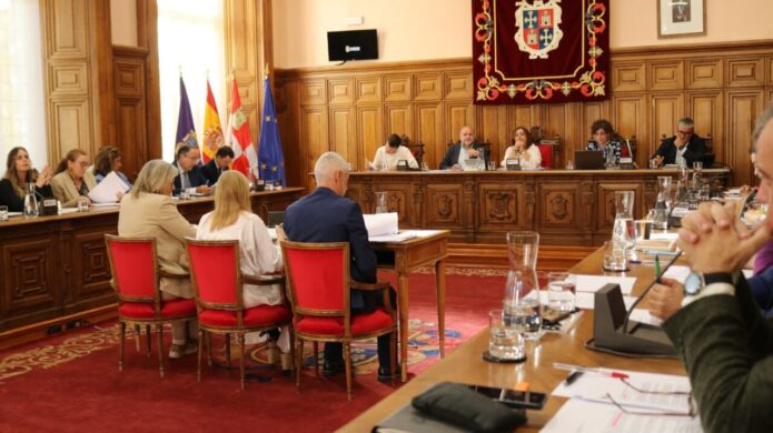 Debate en el Pleno del Ayuntamiento sobre el nuevo hospital de Palencia.