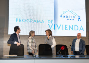 Reunión sobre el programa HabitaLO Rural para vivienda pública en Palencia.