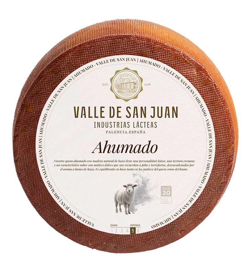 Rueda de queso ahumado de Valle de San Juan, Palencia, España