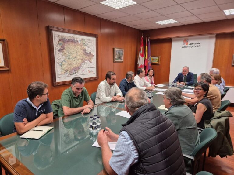 Reunión del Consejo Agrario Provincial de Palencia en la Junta de Castilla y León