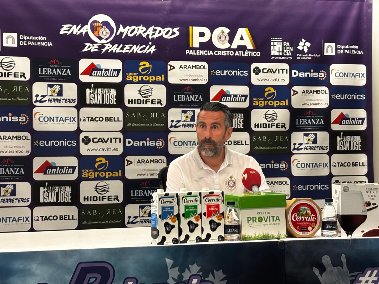 Chuchi Jorques en rueda de prensa tras el partido del Palencia Cristo Atlético