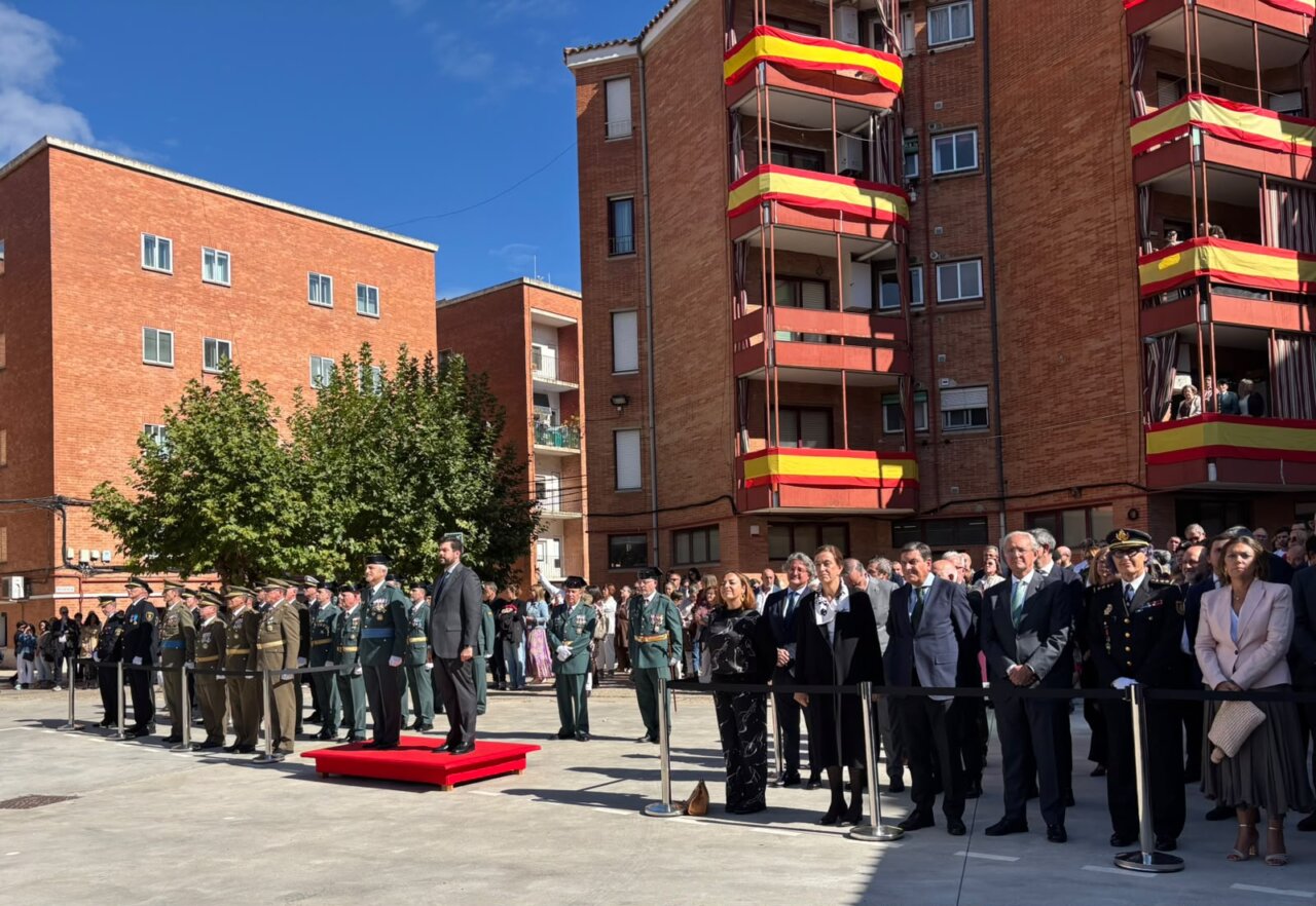 Acto de la Guardia Civil en la festividad del Pilar en Palencia