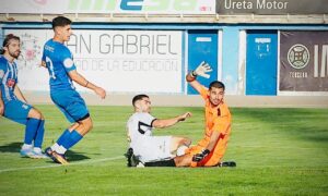 Jugadores del Palencia Cristo Atlético en un partido de fútbol
