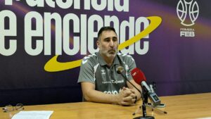 Gonzalo Rodríguez durante la rueda de prensa tras el partido