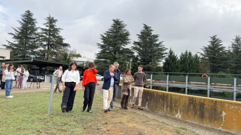 Grupo de personas en una jornada técnica en la EDAR de Palencia