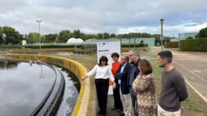 Participantes en jornada técnica sobre la EDAR en Palencia