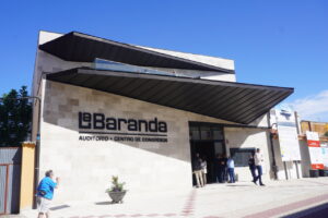 Fachada del centro cultural La Baranda en Baltanás, Palencia.