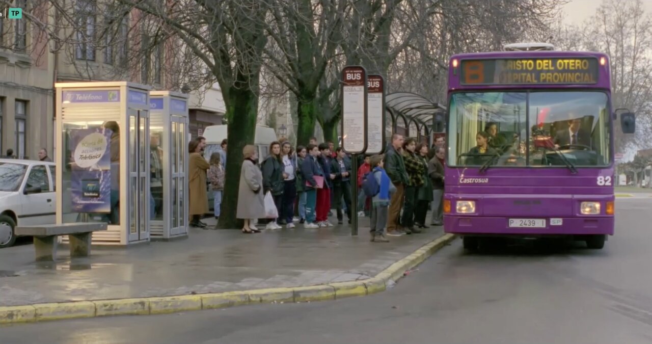 Nueva marquesina de autobuses en la Plaza Rabi Sem Tob en Palencia