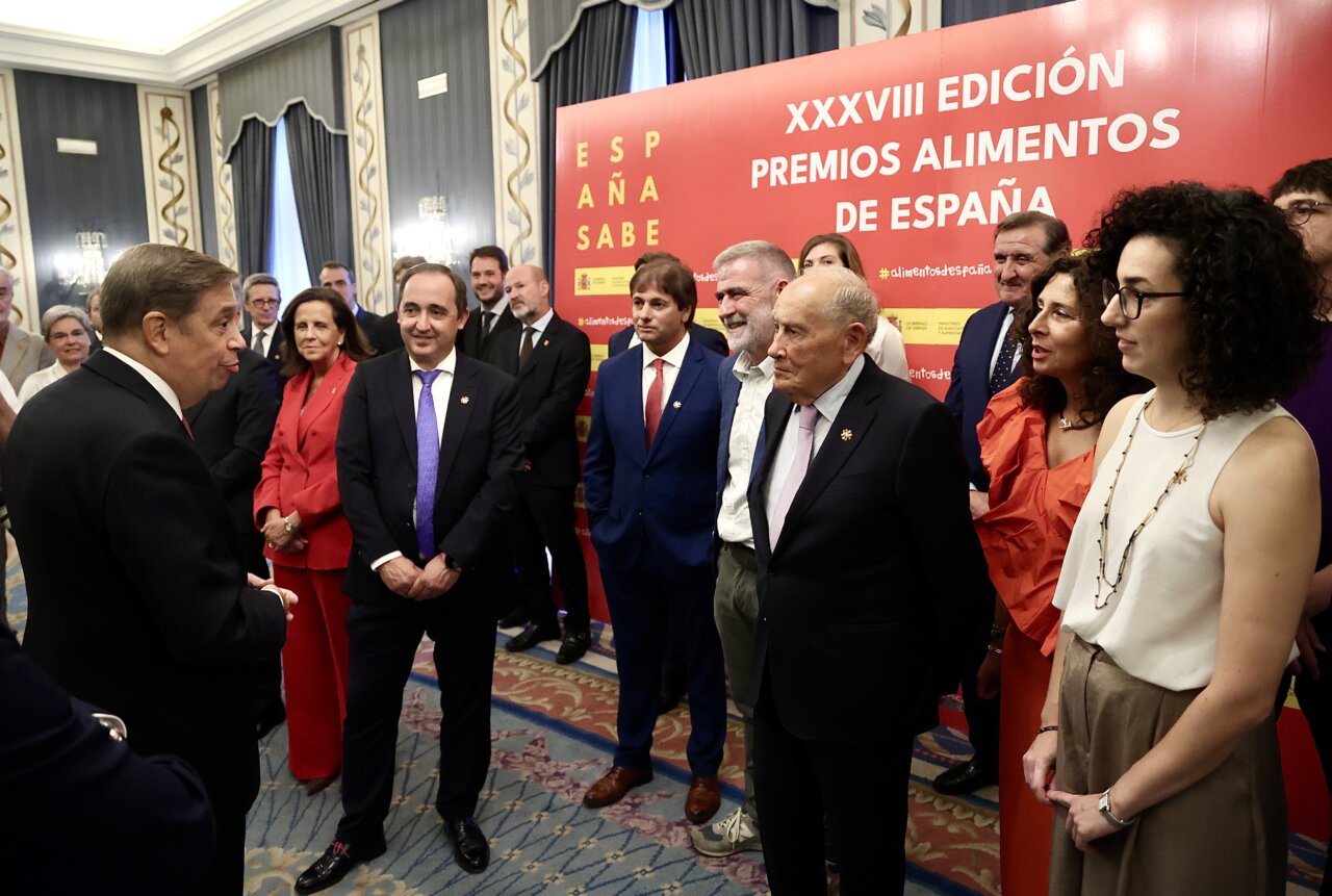 Entrega del Premio Alimentos de España a Galletas Gullón en Madrid