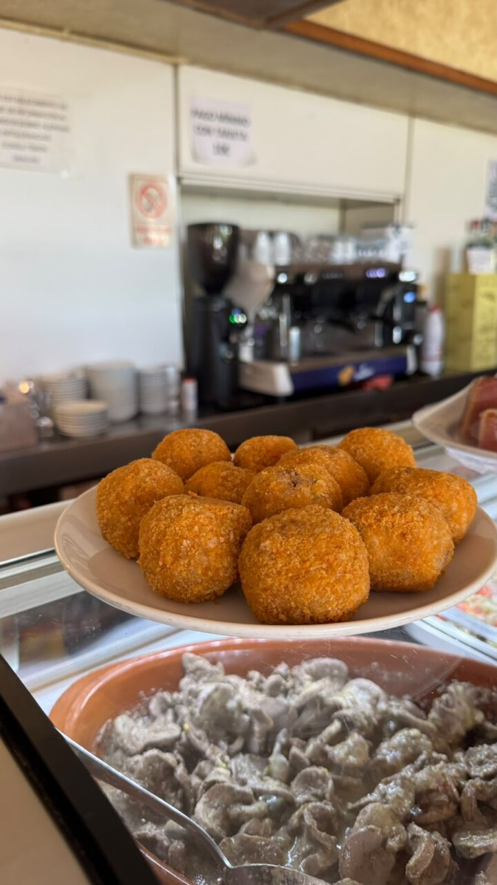 Plato de croquetas en el Restaurante El Matadero de Palencia