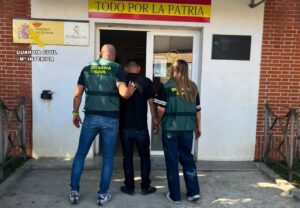 Detención de sospechosos por robo de catalizadores en Venta de Baños